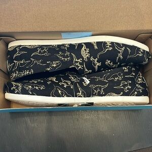 Toms Alpargata Dino print 8.5